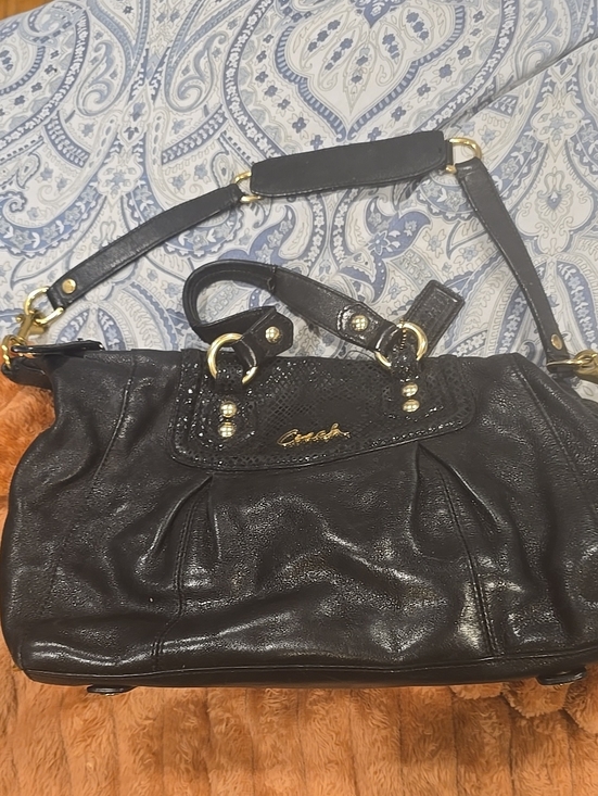 Coach Handbags - Coach Black Leather Shoulder Bag with Gold Hardware Authentic READ